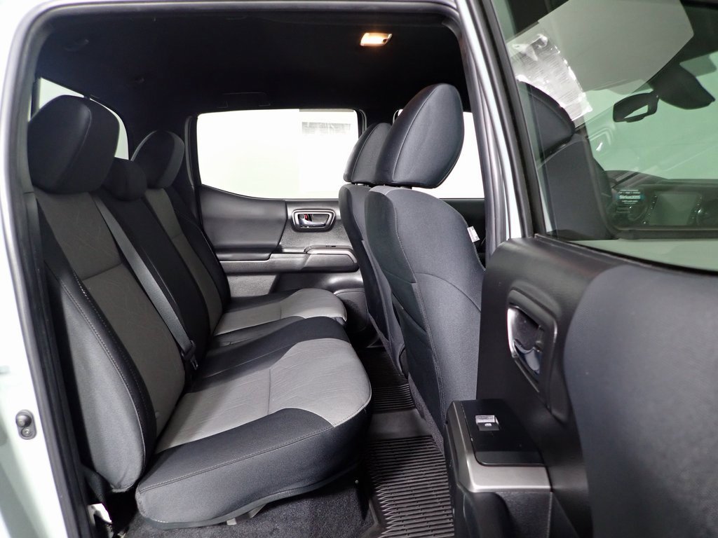 Used 2023 Toyota Tacoma TRD Off-Road image 30