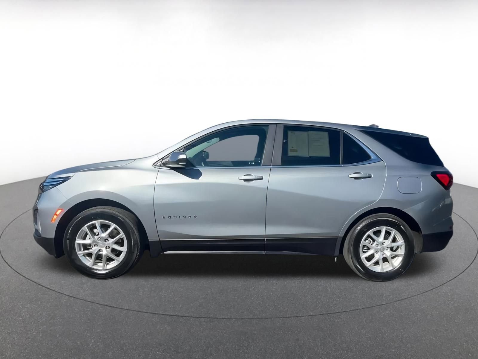 Used 2024 Chevrolet Equinox LT image 9
