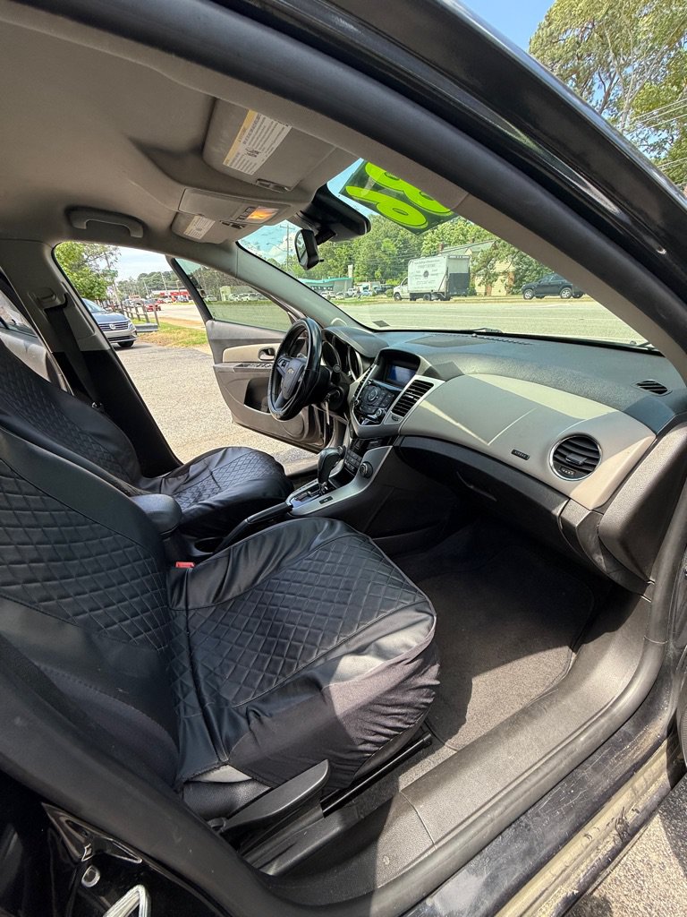 Used 2016 Chevrolet Cruze LT FWD image 5