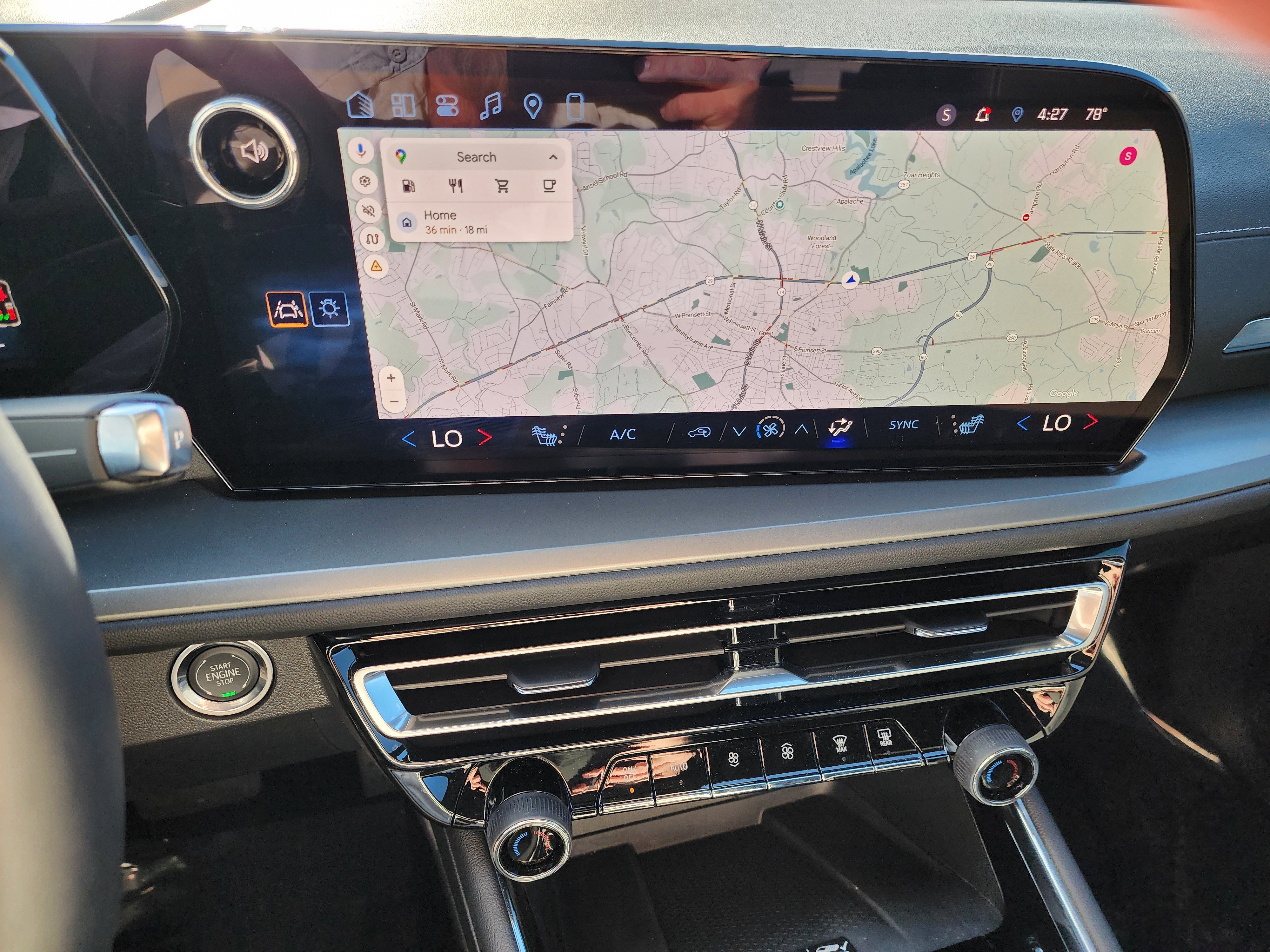 Used 2026 Chevrolet Traverse LT image 19