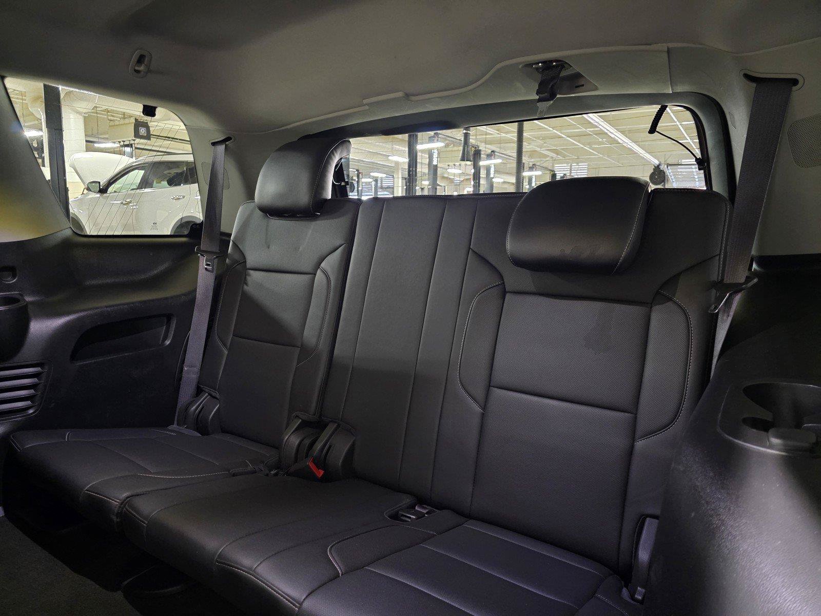 Used 2017 GMC Yukon SLT AWD/4WD image 14
