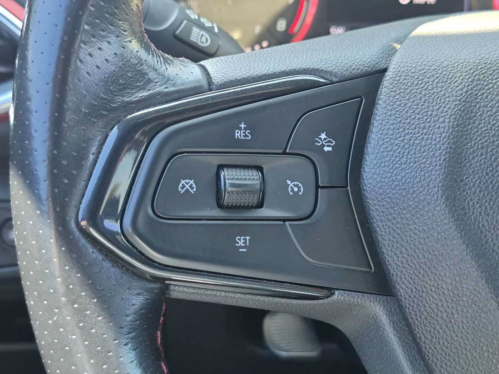 Used 2021 Chevrolet TrailBlazer RS w/ Technology Package FWD image 23