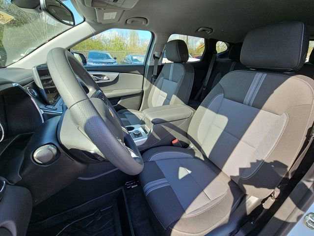 New 2026 Chevrolet Blazer LT w/ Convenience Package AWD/4WD image 19