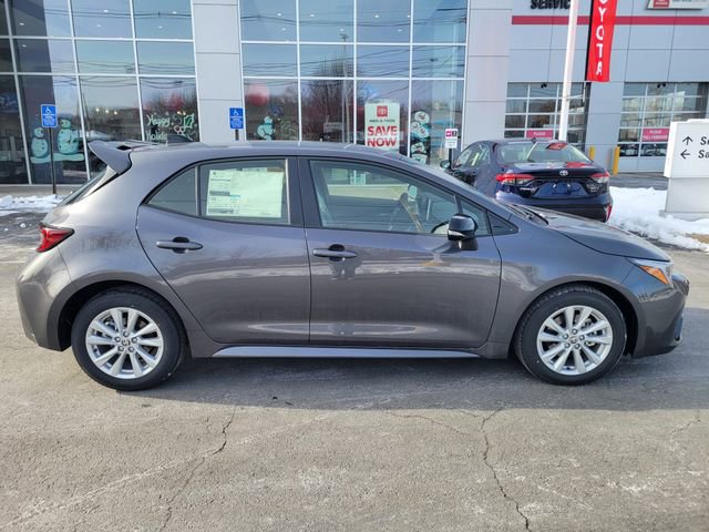 New 2026 Toyota Corolla SE image 2