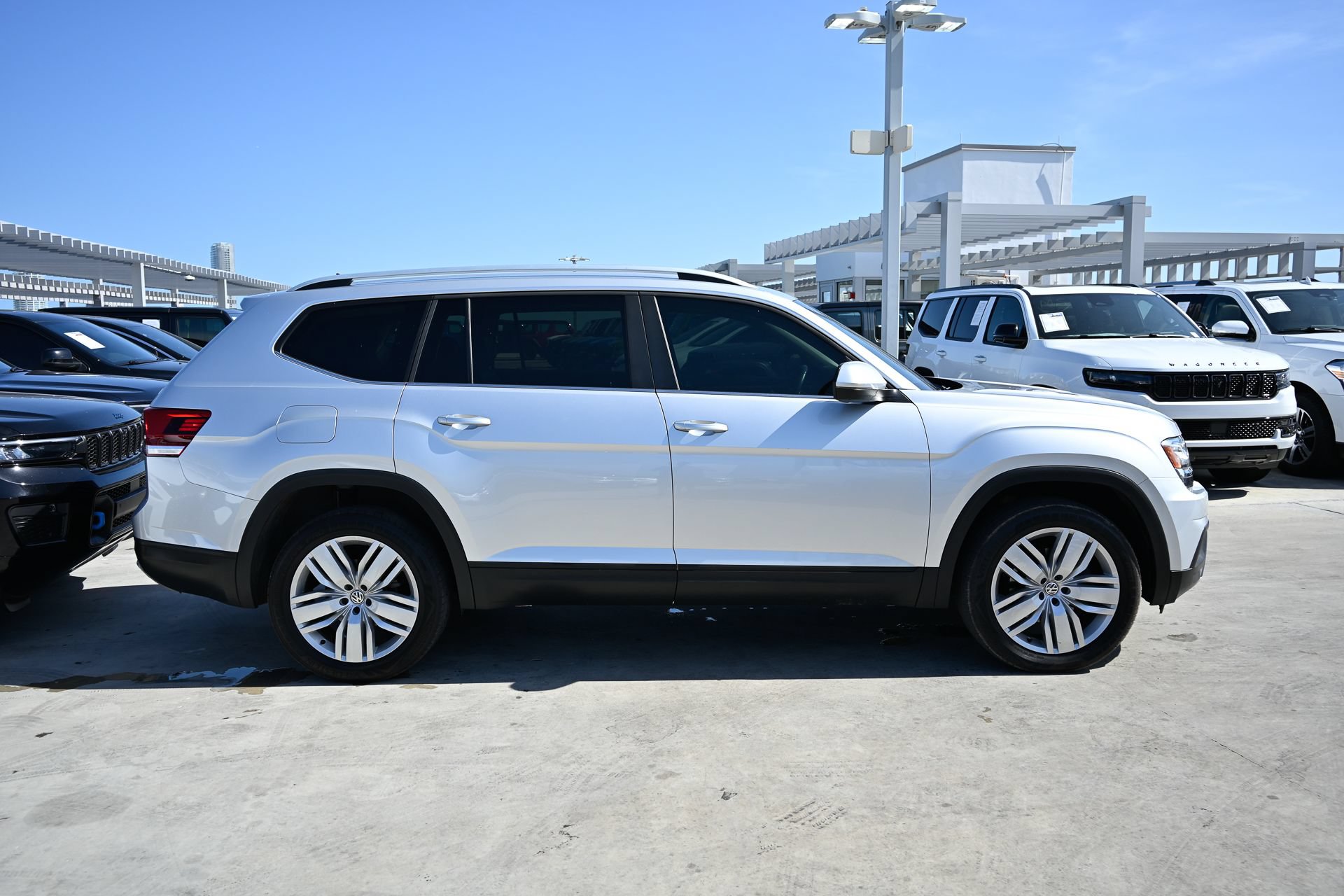 Used 2019 Volkswagen Atlas SE FWD image 10