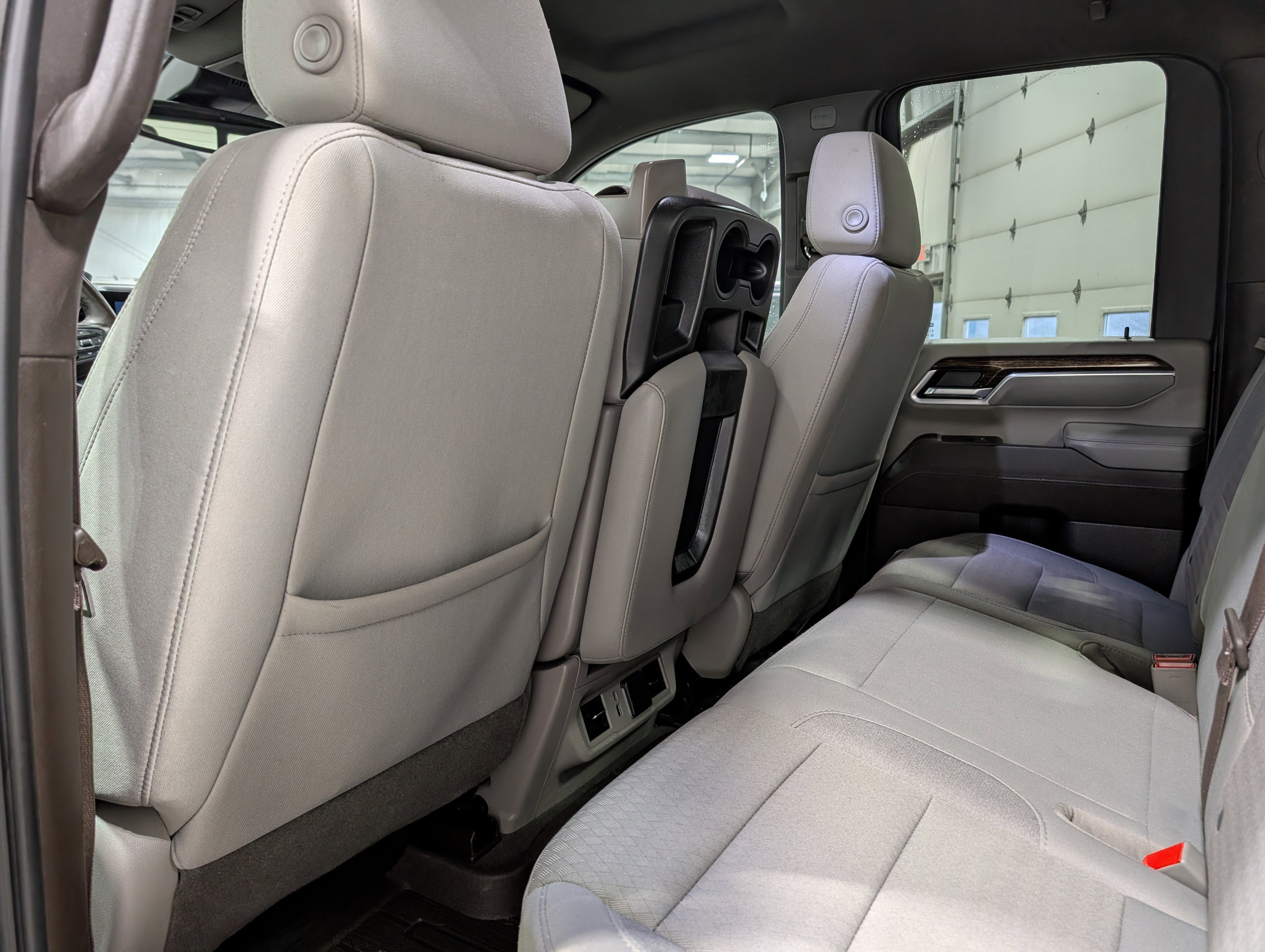 Used 2024 GMC Sierra 3500 SLE w/ SLE Value Package image 17