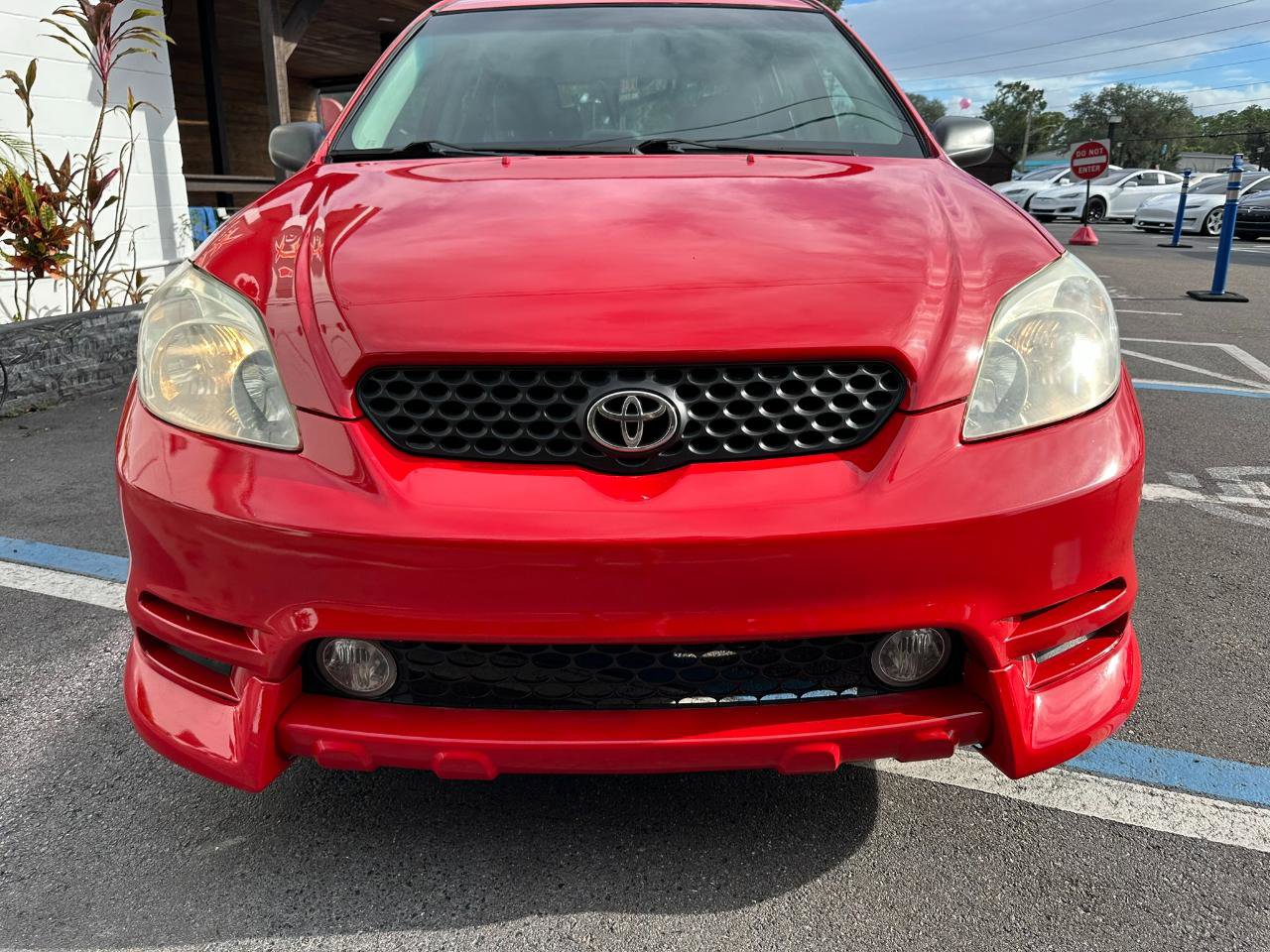 Used 2004 Toyota Matrix FWD image 4