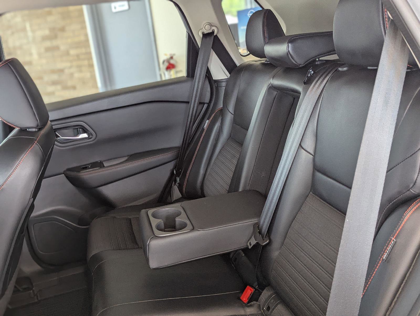 Certified 2025 Nissan Rogue SV AWD/4WD image 26