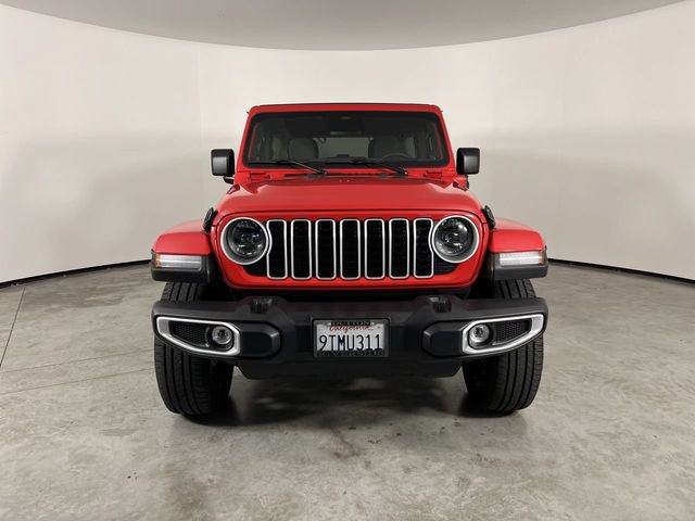 Used 2025 Jeep Wrangler Unlimited Sahara w/ Safety Group AWD/4WD image 3