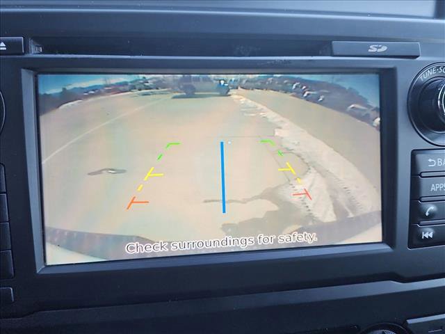 Used 2018 Nissan Titan SV w/ SV Convenience Package image 13