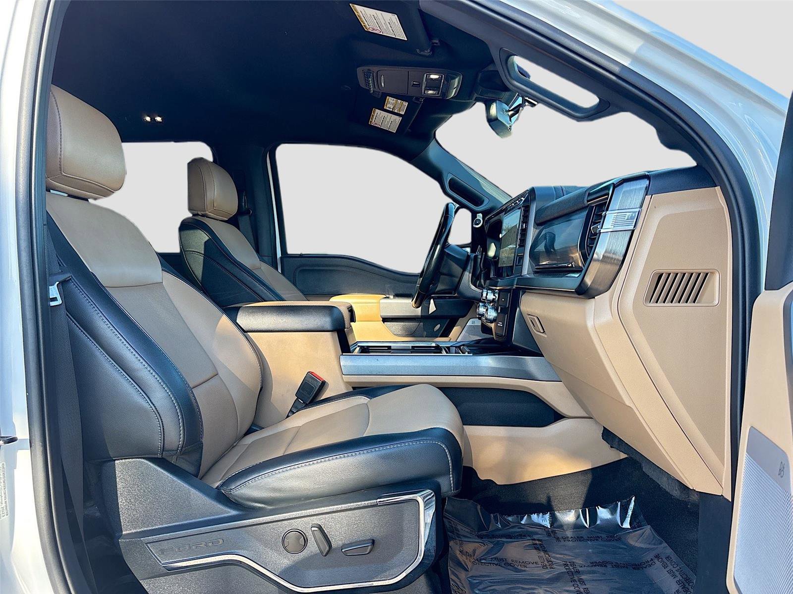 Used 2023 Ford F250 Lariat w/ Chrome Package image 31