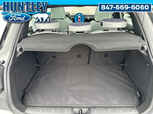 Used 2025 MINI Cooper 4-Door Hardtop image 11