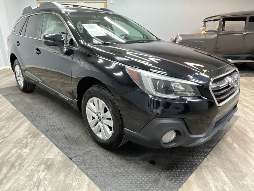 Used 2019 Subaru Outback 2.5i Premium AWD/4WD image 3