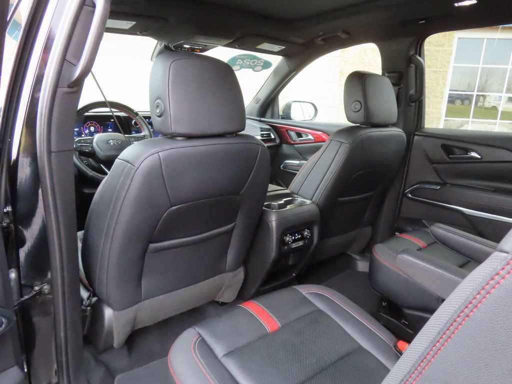 Certified 2024 Chevrolet Traverse RS image 31