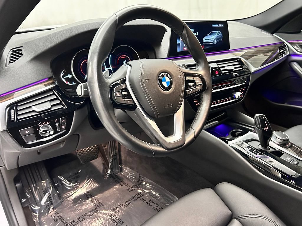Used 2018 BMW 530e xDrive AWD/4WD image 11
