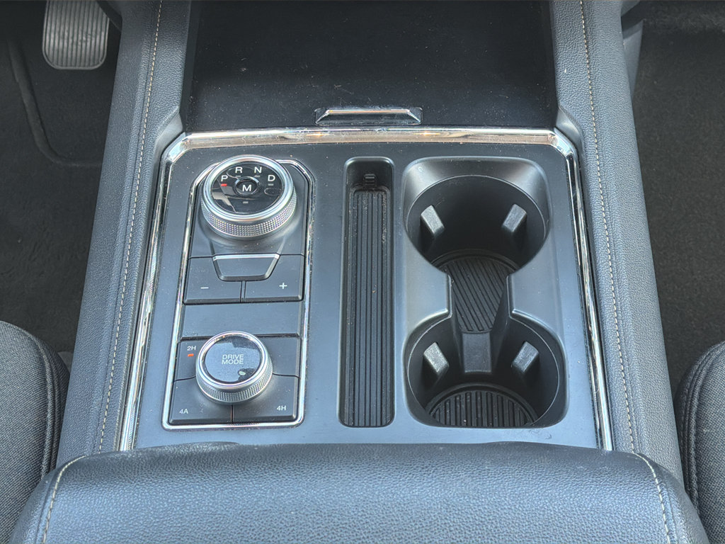 Used 2024 Ford Expedition XLT AWD/4WD image 20