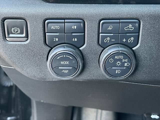 Certified 2023 Chevrolet Silverado 1500 High Country AWD/4WD image 25
