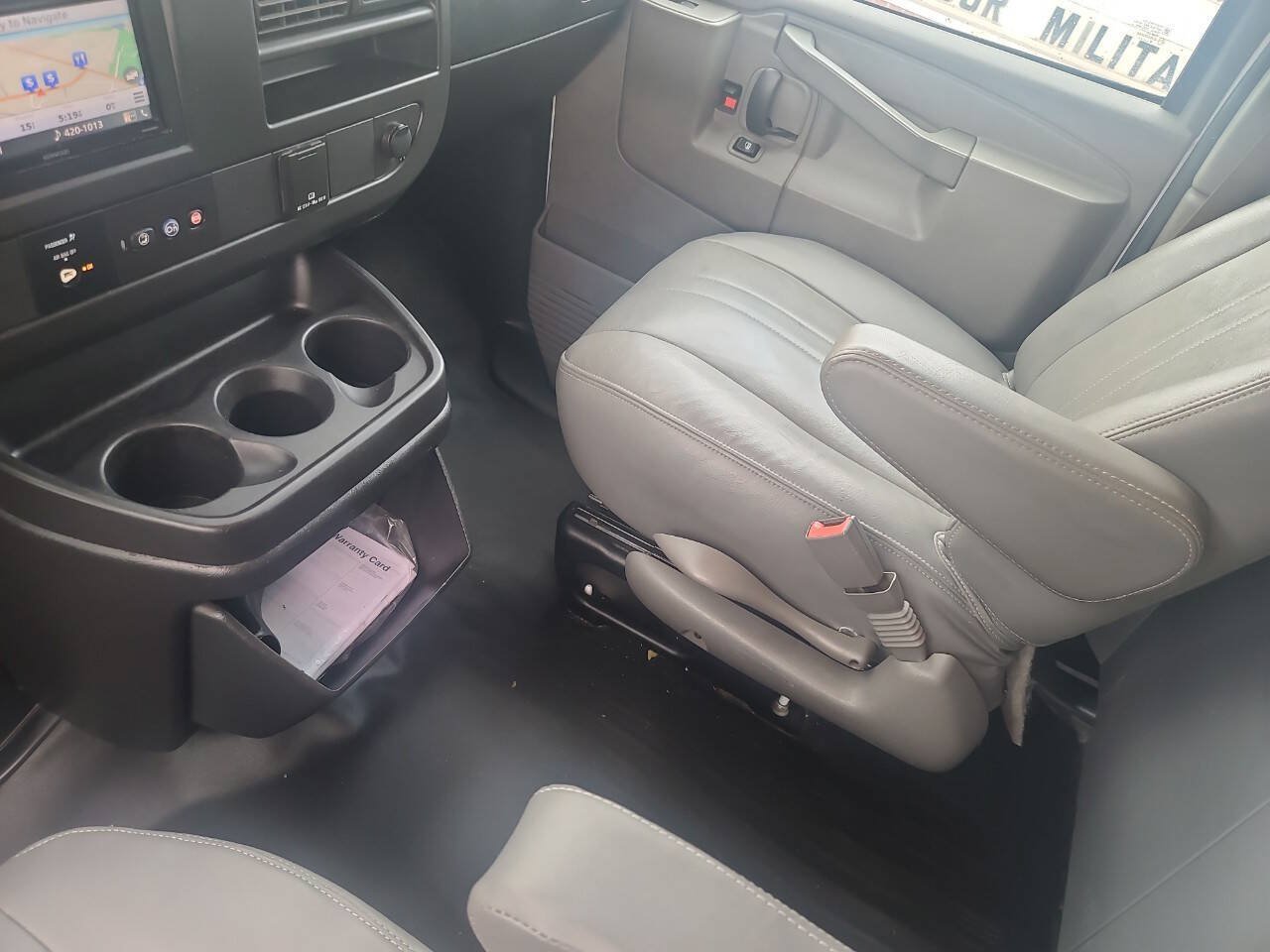 Used 2018 Chevrolet Express 2500 RWD image 21