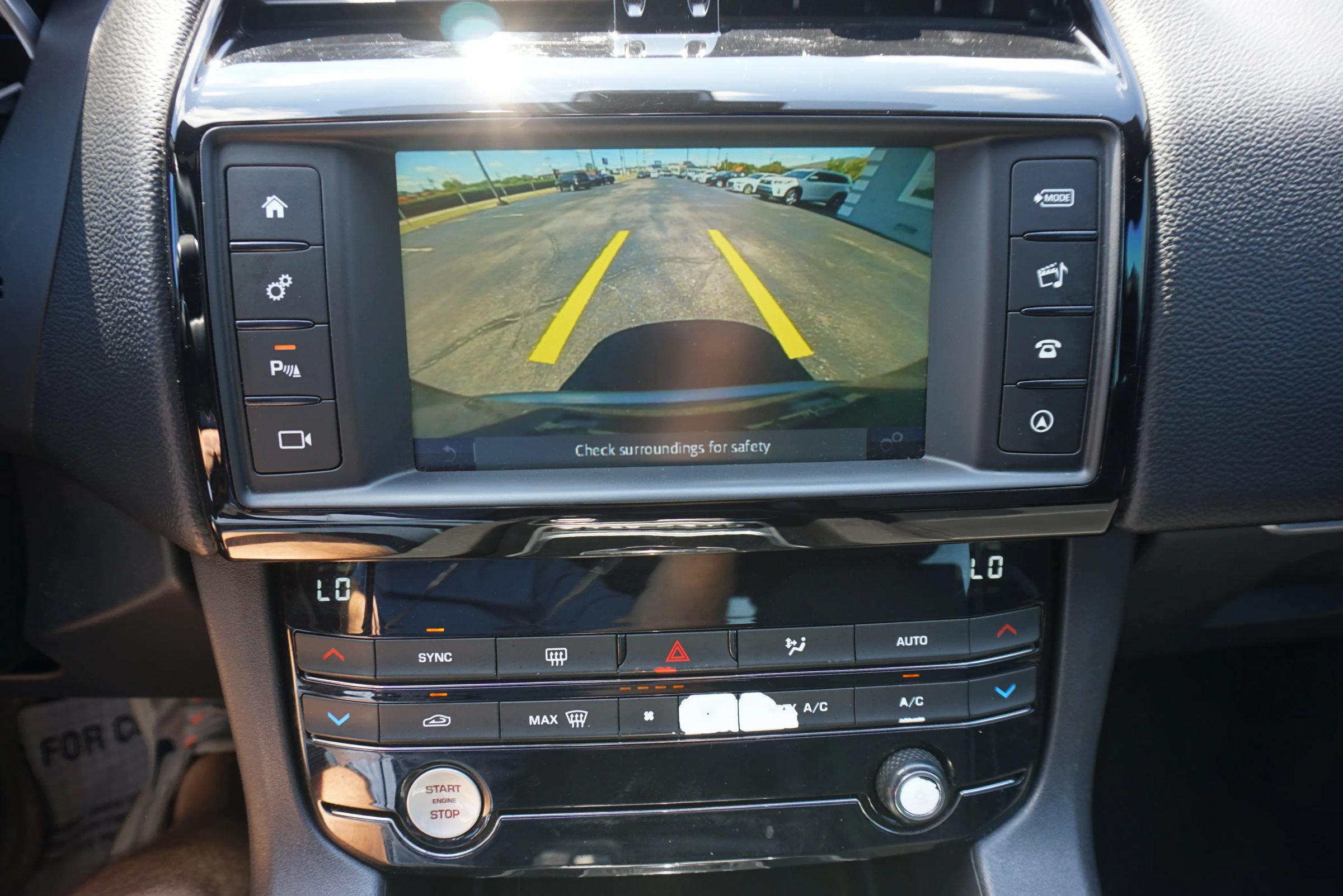 Used 2018 Jaguar F-PACE Premium AWD/4WD image 34