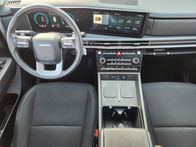 Used 2025 Hyundai Santa Fe SE FWD image 25