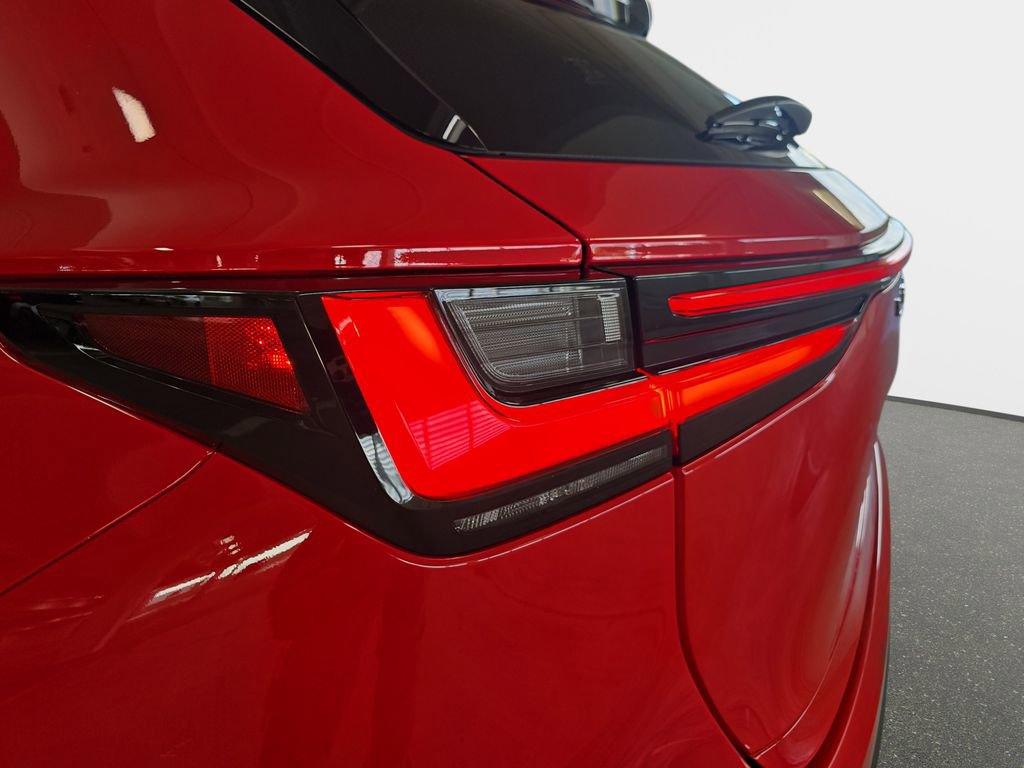 Used 2023 Lexus NX 250 FWD w/ Towing Package (2000 Lbs) image 31