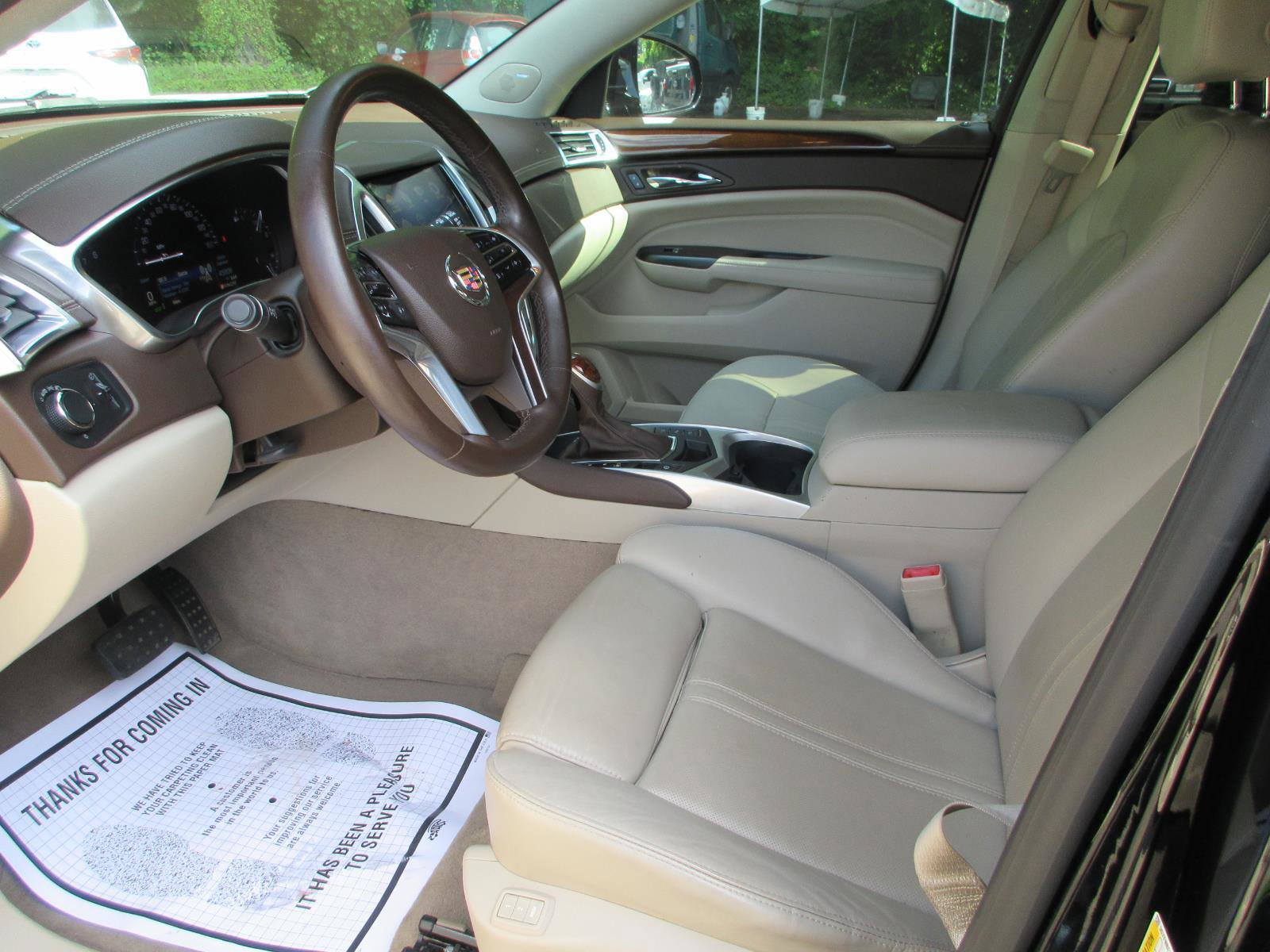 Used 2016 Cadillac SRX Luxury w/ Driver Awareness Package FWD image 16