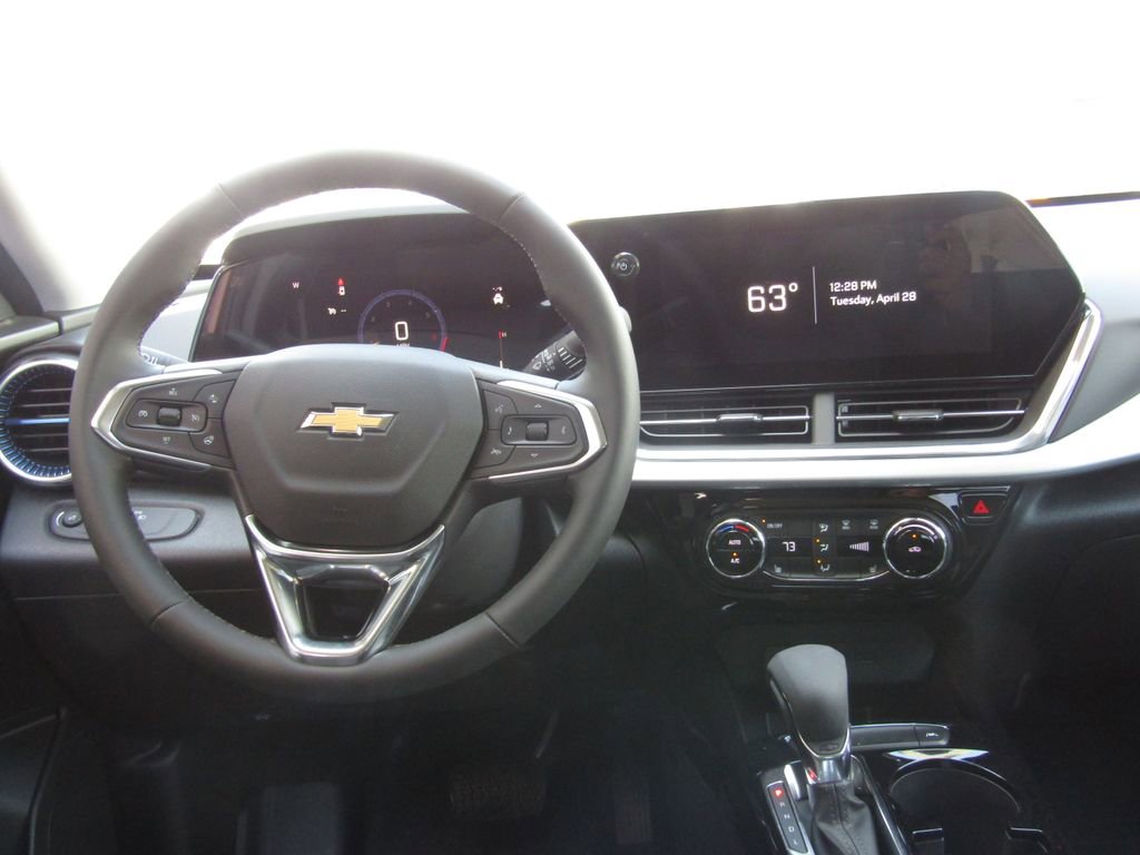 New 2026 Chevrolet Trax LT FWD image 5
