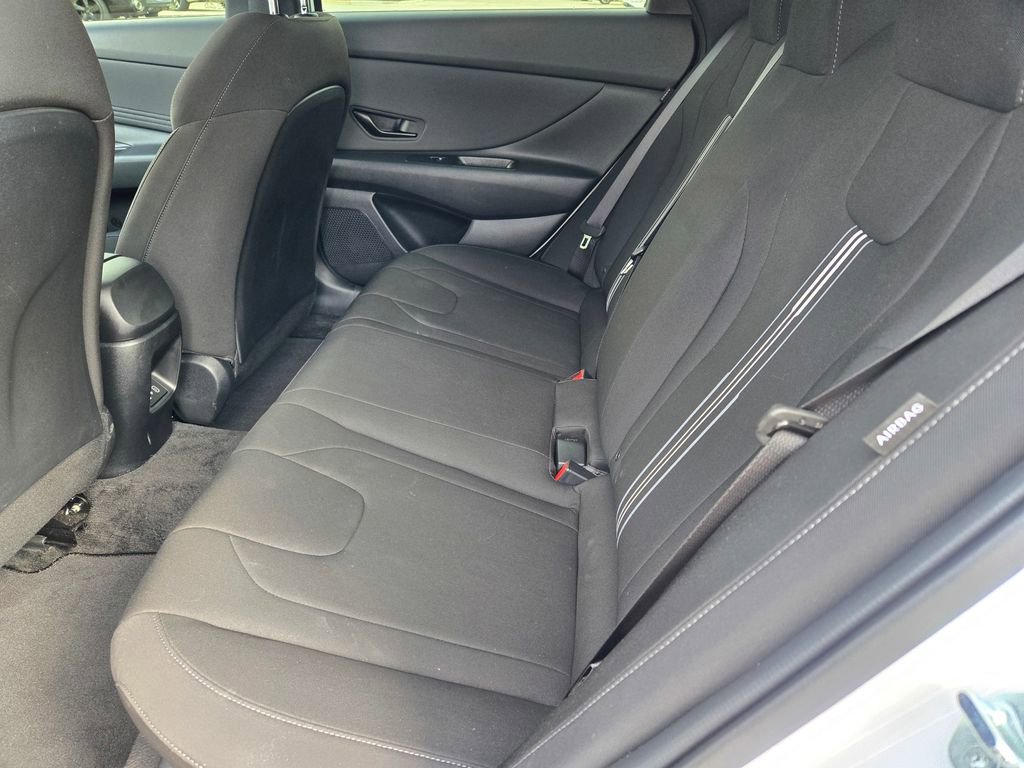 Used 2025 Hyundai Elantra Sport image 22