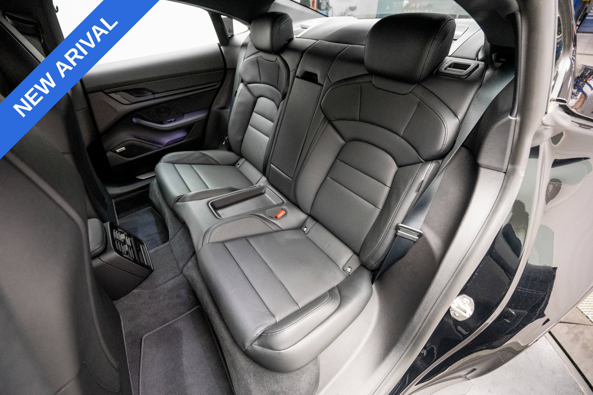 Used 2021 Porsche Taycan 4S AWD/4WD image 19