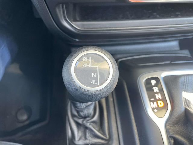 Used 2021 Jeep Gladiator Willys AWD/4WD image 29