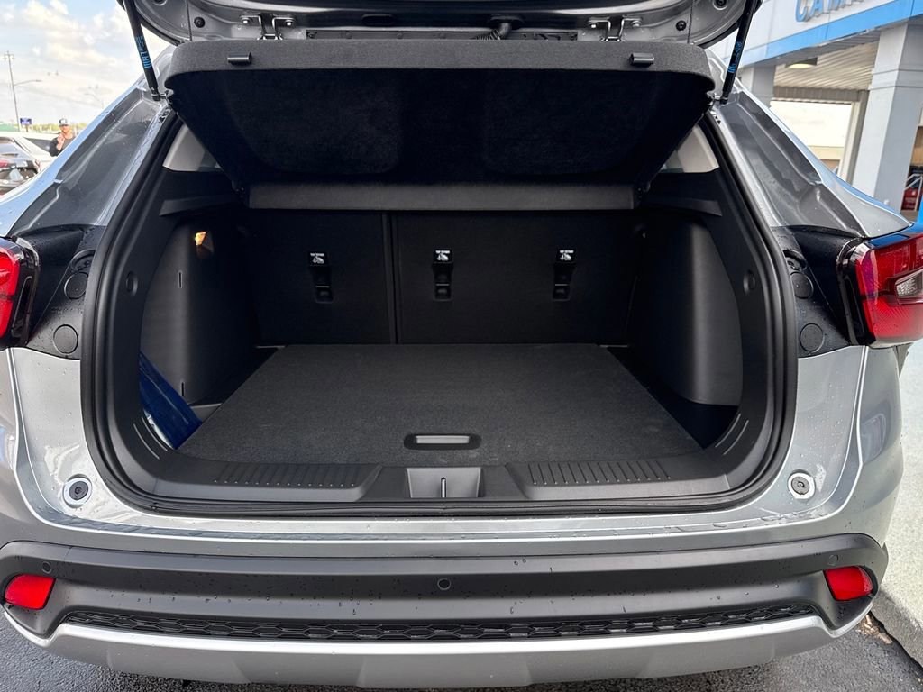 New 2026 Chevrolet Trax LT w/ Driver Confidence Package image 24