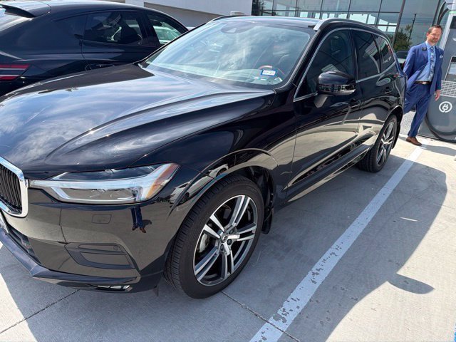 Used 2020 Volvo XC60 T5 Momentum
