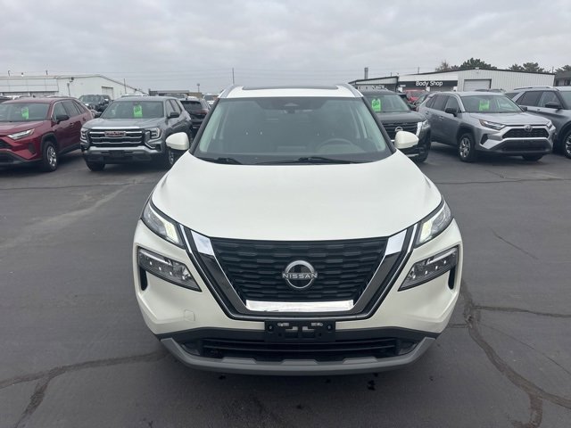 Used 2023 Nissan Rogue SV w/ SV Premium Package image 10