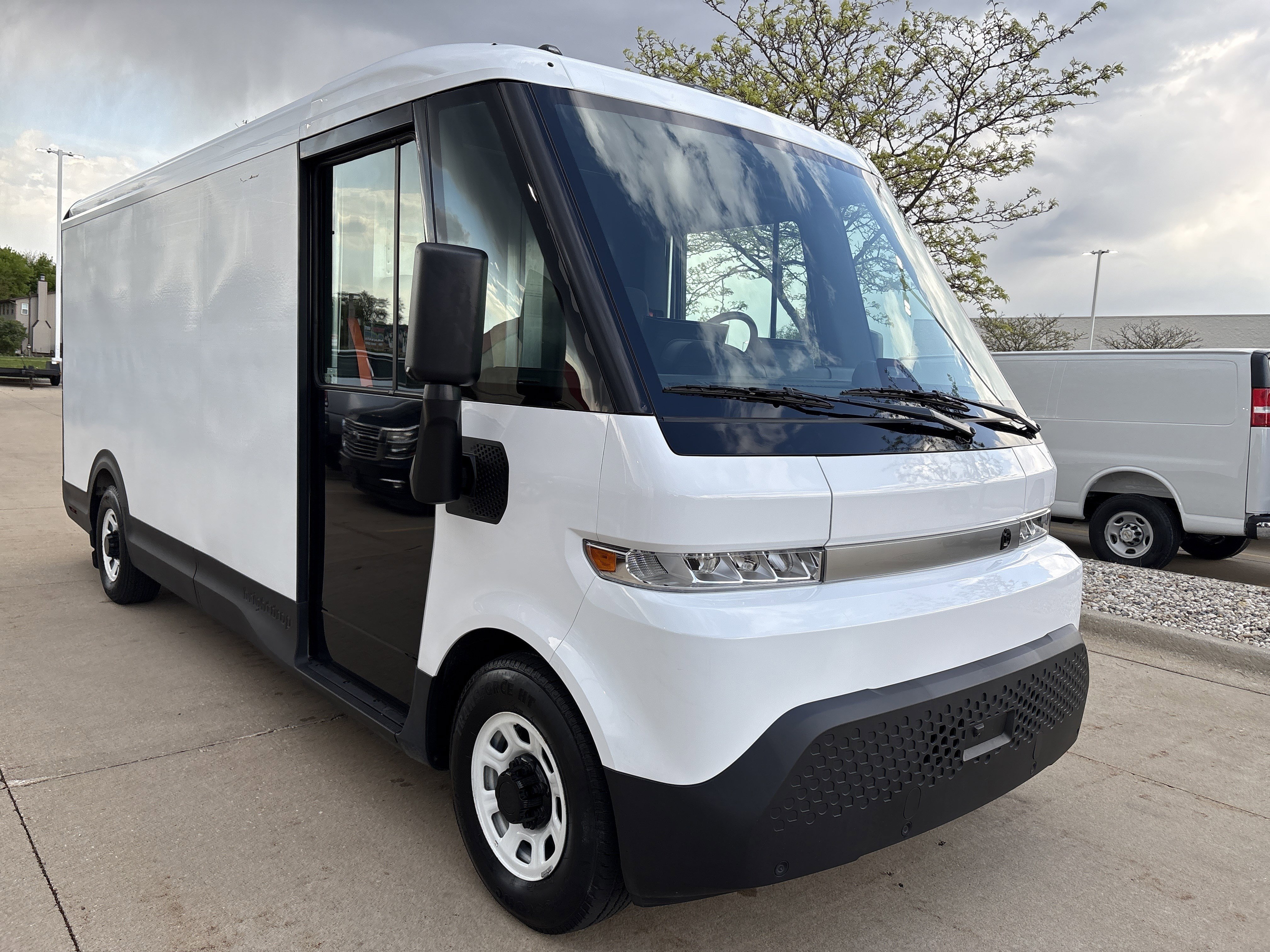 Used 2024 Chevrolet Brightdrop 600 w/ Battery Pack, Max Range