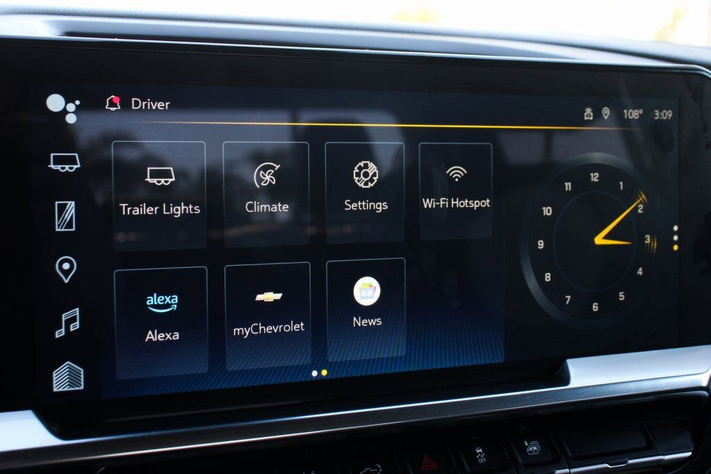 Used 2025 Chevrolet Silverado 2500 LT w/ Convenience Package image 26