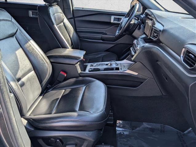 Used 2020 Ford Explorer XLT w/ Equipment Group 202A image 22