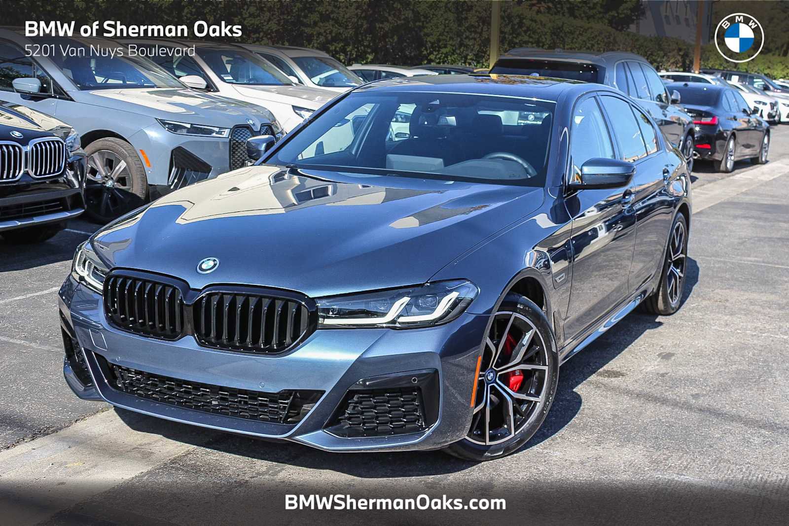 Certified 2023 BMW 530e w/ M Sport Package image 1