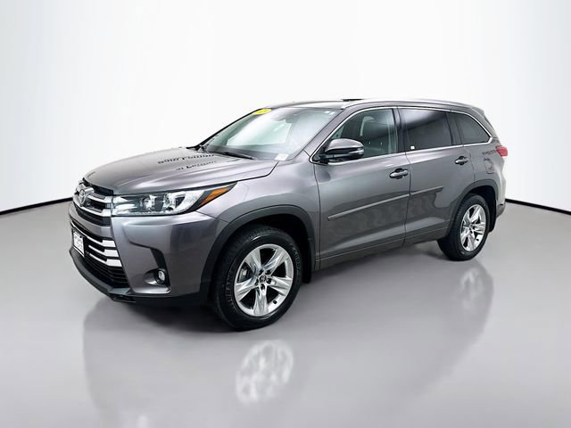 Used 2019 Toyota Highlander Limited image 3