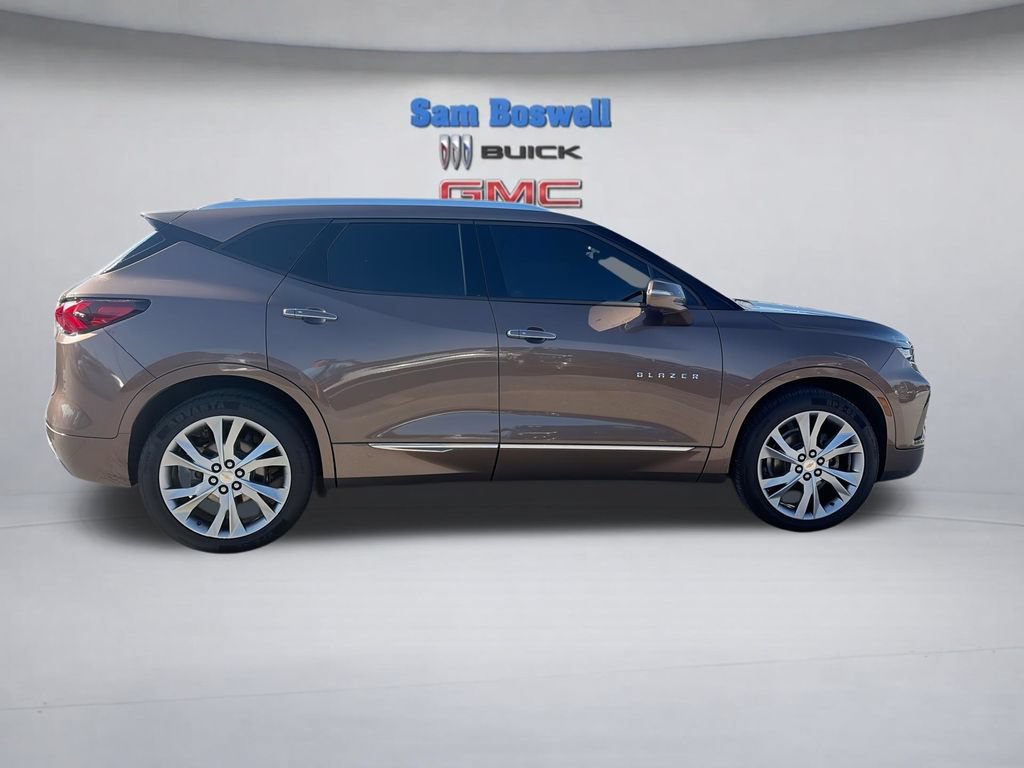 Used 2019 Chevrolet Blazer Premier w/ Sun and Wheels Package FWD image 11