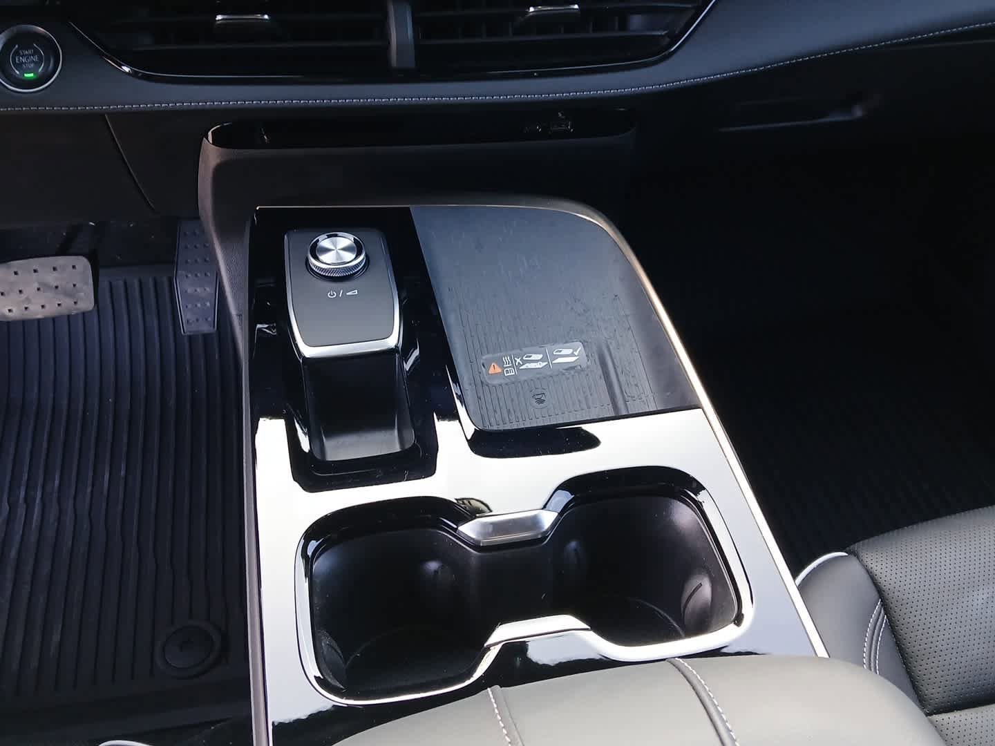 Used 2025 Buick Enclave Avenir w/ Super Cruise Package image 48