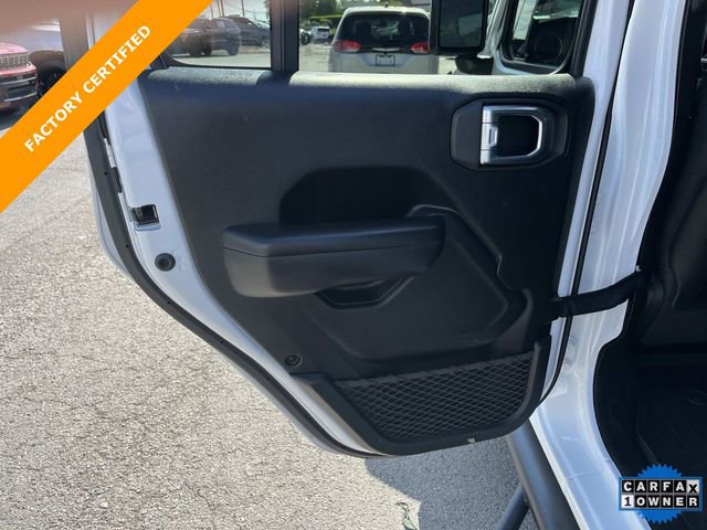 Certified 2021 Jeep Gladiator Rubicon AWD/4WD image 18