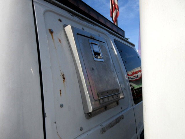 Used 2011 Ford E-350 and Econoline 350 Super Duty w/ PWR Group RWD image 4