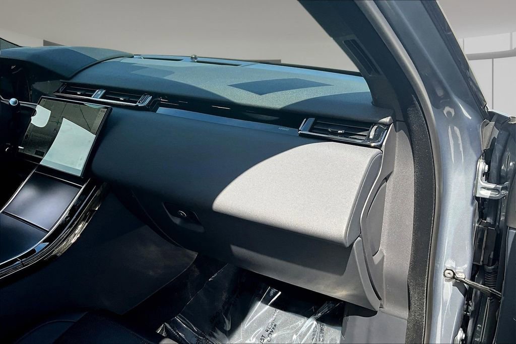 Certified 2026 Land Rover Range Rover Velar S AWD/4WD image 24