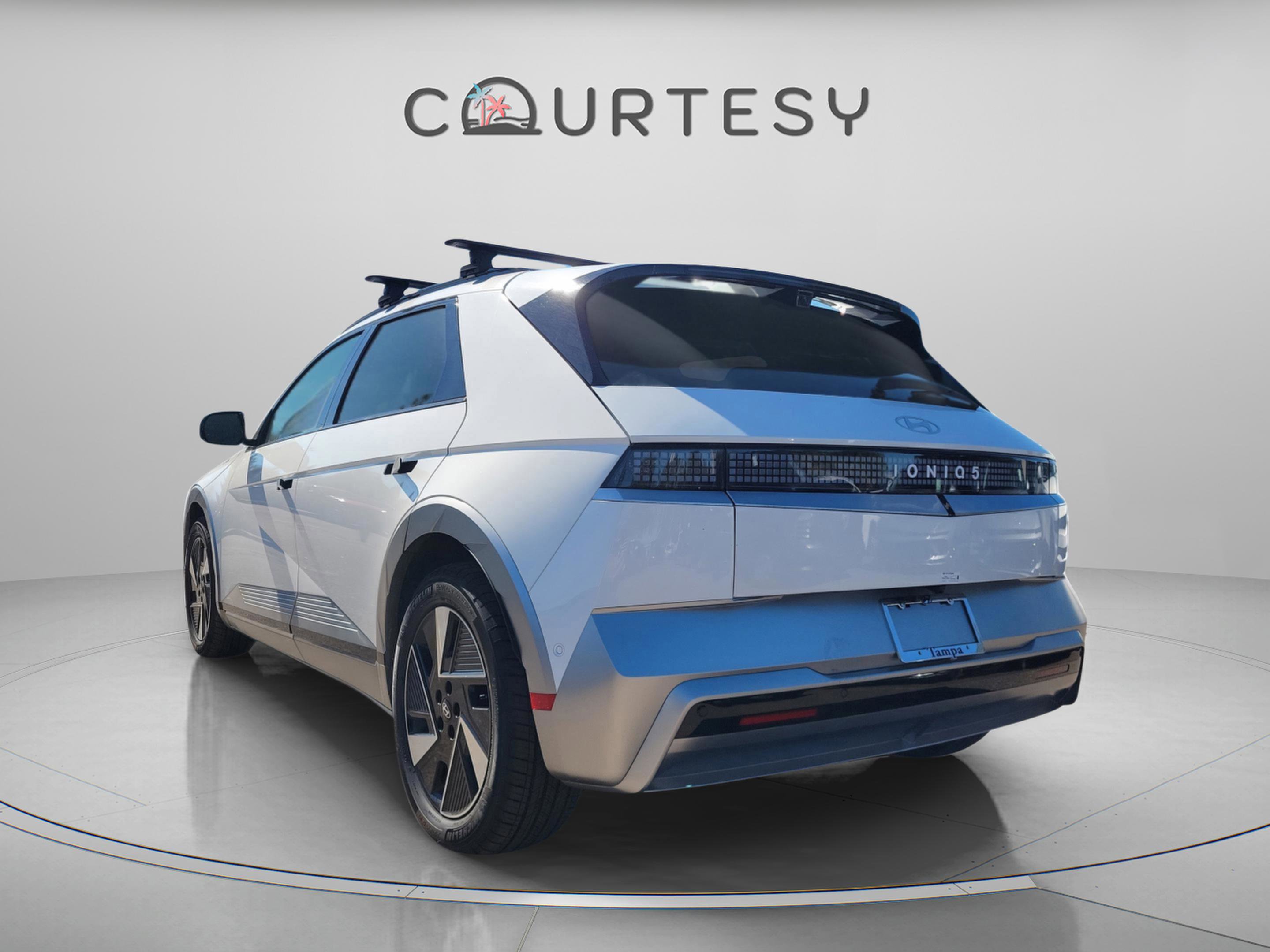 New 2026 Hyundai Ioniq 5 Limited image 3