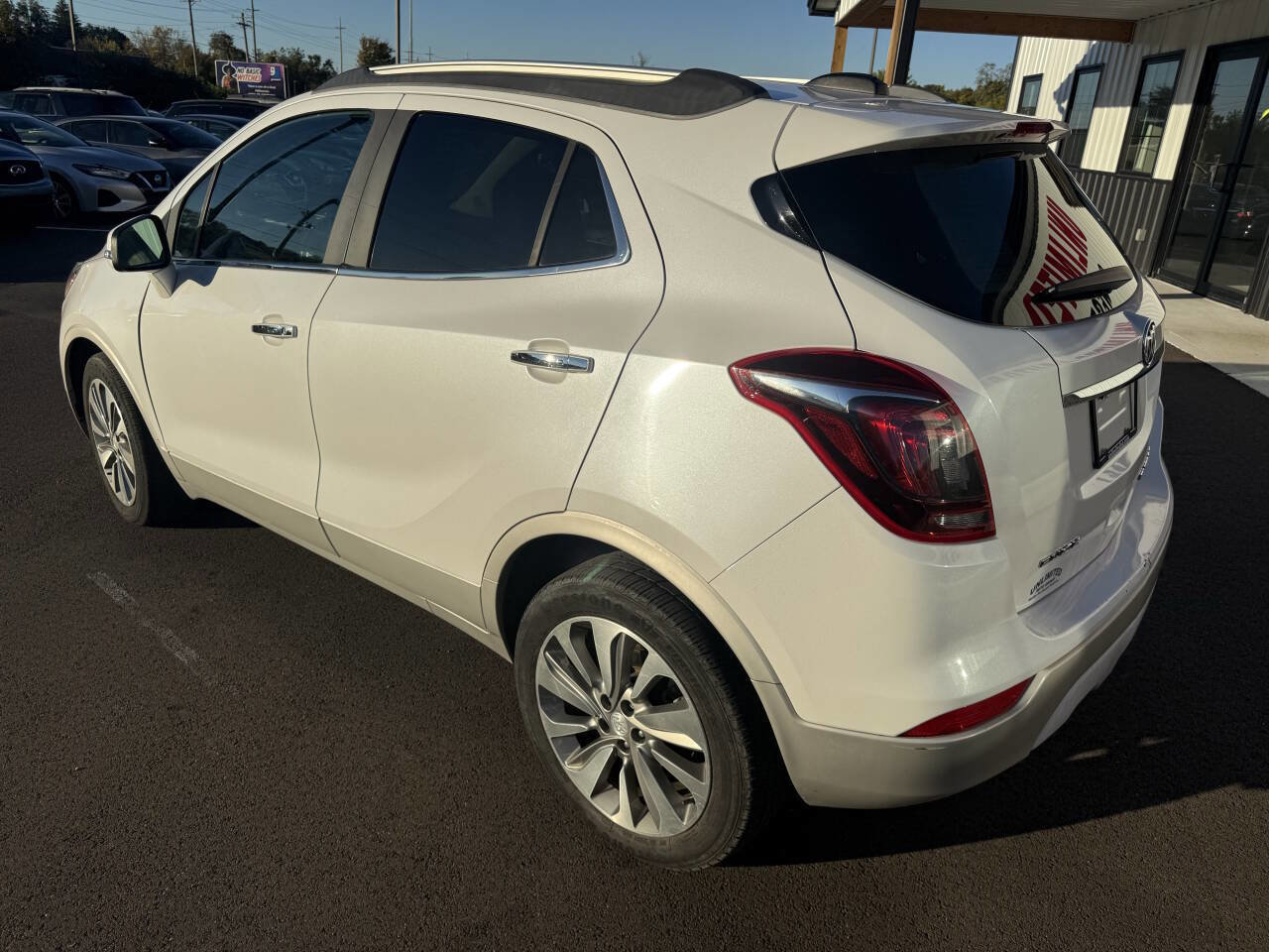 Used 2017 Buick Encore Essence FWD image 12