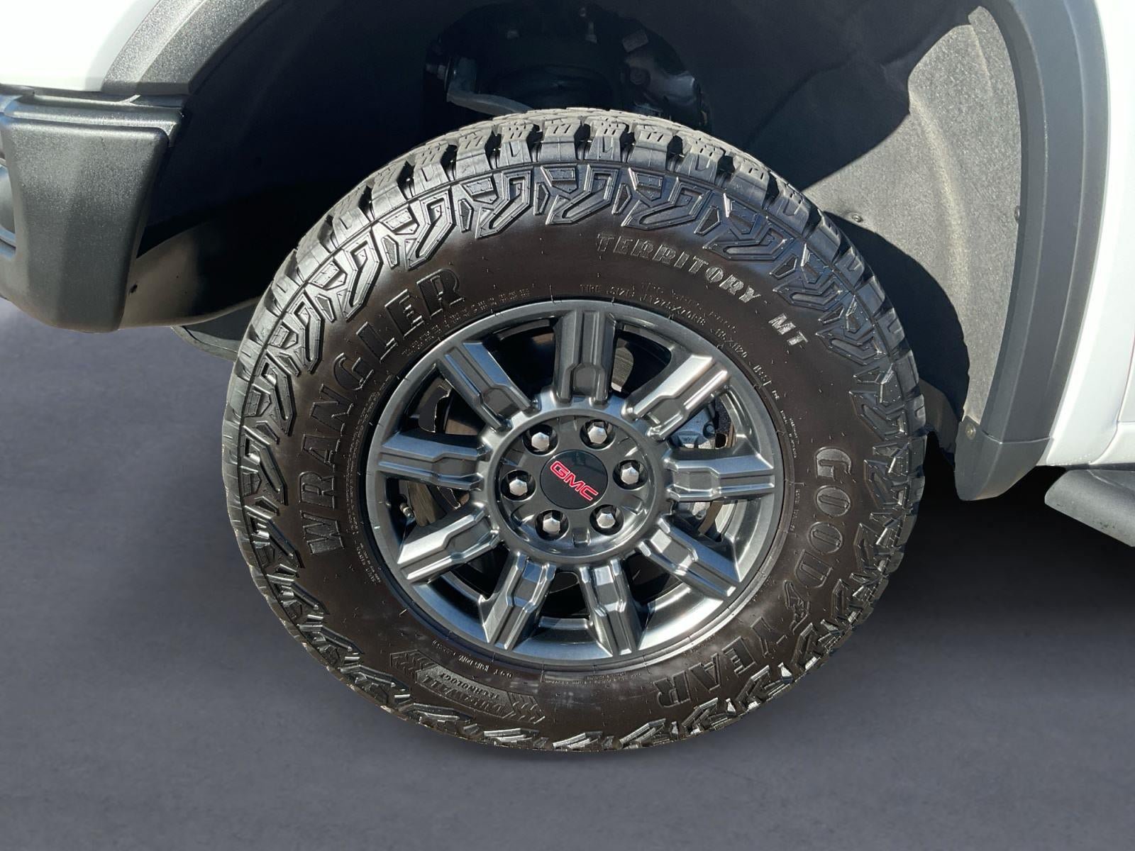 Used 2025 GMC Sierra 1500 AT4X AWD/4WD image 14
