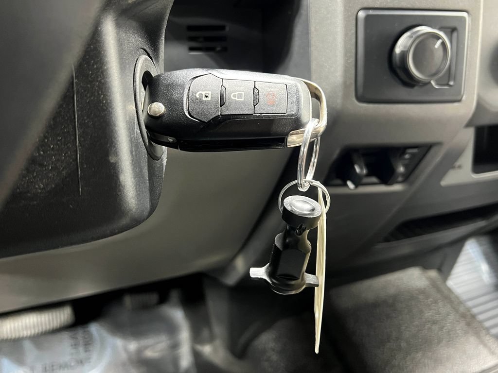Used 2019 Ford F250 XL w/ Power Equipment Group AWD/4WD image 13