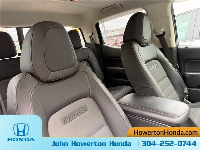 Used 2017 GMC Canyon SLE w/ All Terrain Package AWD/4WD image 10