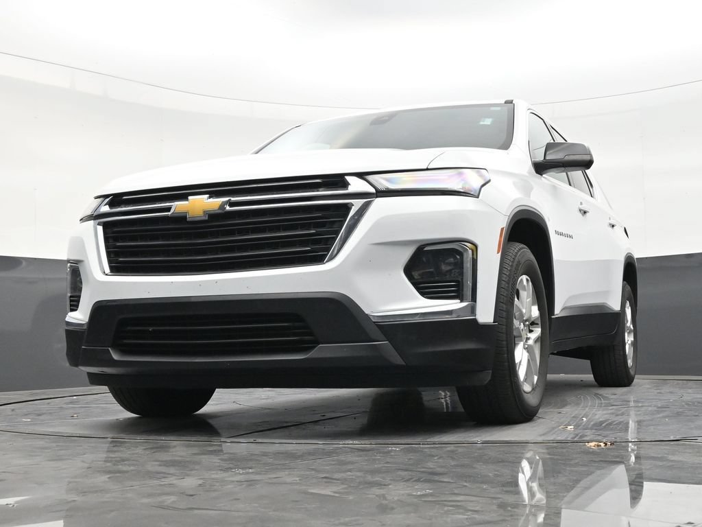 Used 2023 Chevrolet Traverse LS FWD image 26