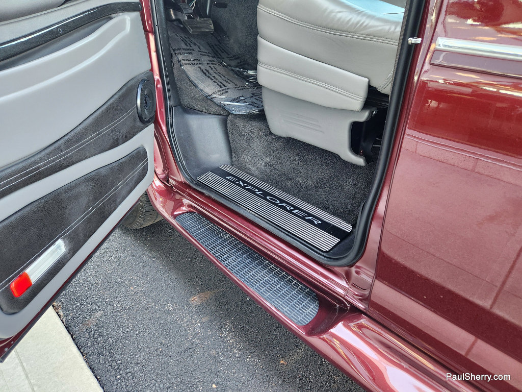 Used 2021 Chevrolet Express 3500 LS w/ Chrome Appearance Package image 35